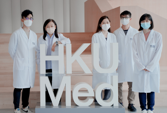 HKUMed research team reveals an unrecognised function of patient-derived circulating extracellular vesicles (EVs) in liver cancer metastasis. The research team includes (from left): Mr Samuel Wong Wan-ki, PhD Student; Dr Judy Yam Wai-ping, Associate Professor, Dr Mao Xiaowen, Research Assistant Professor; Dr Tony Ng Tung-him, Post-doctoral Fellow and Ms Cherlie Yeung Lot-sum, MPhil Student, Department of Pathology, HKUMed.